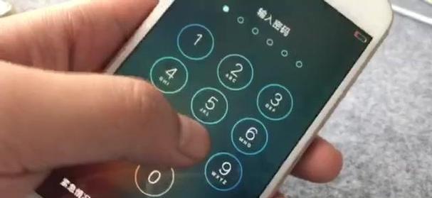 40秒破解iPhone锁屏密码（了解这一惊人技术的是“安全性”）