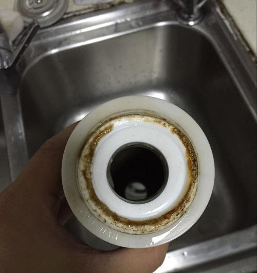 净水器管道漏水的解决方法（应对净水器管道漏水的有效措施）