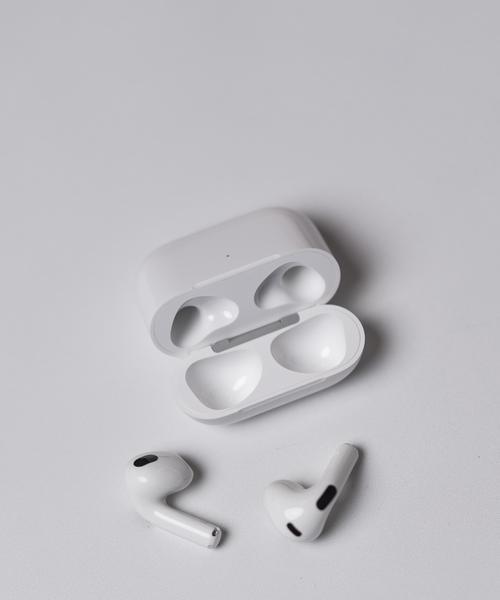 AirPods3使用技巧大全（掌握这些技巧）